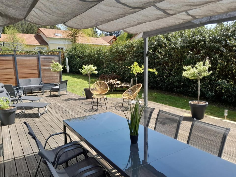 Patio, Garden, Garden view