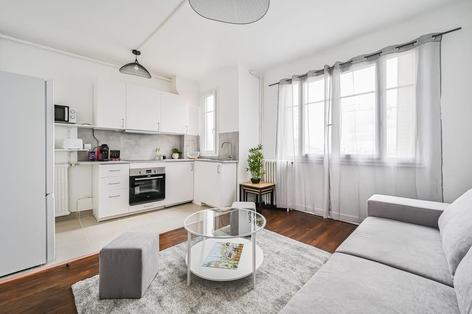 Le 12 - Appartement 4 pers proche Paris Apartment in Île-de-France