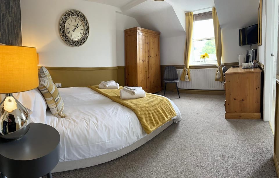The Golden Lion Hotel Hotel in England