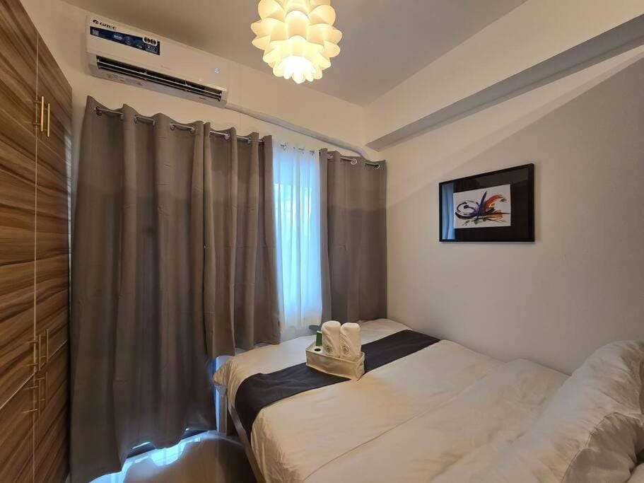 Citispace 1BR Condotel Suite at FAME Residences #FM14A Apartment in Mandaluyong