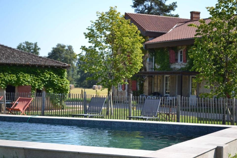 Property building, Garden view, Pool view, Swimming pool, sunbed