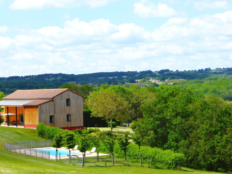 Property building, Natural landscape, Pool view