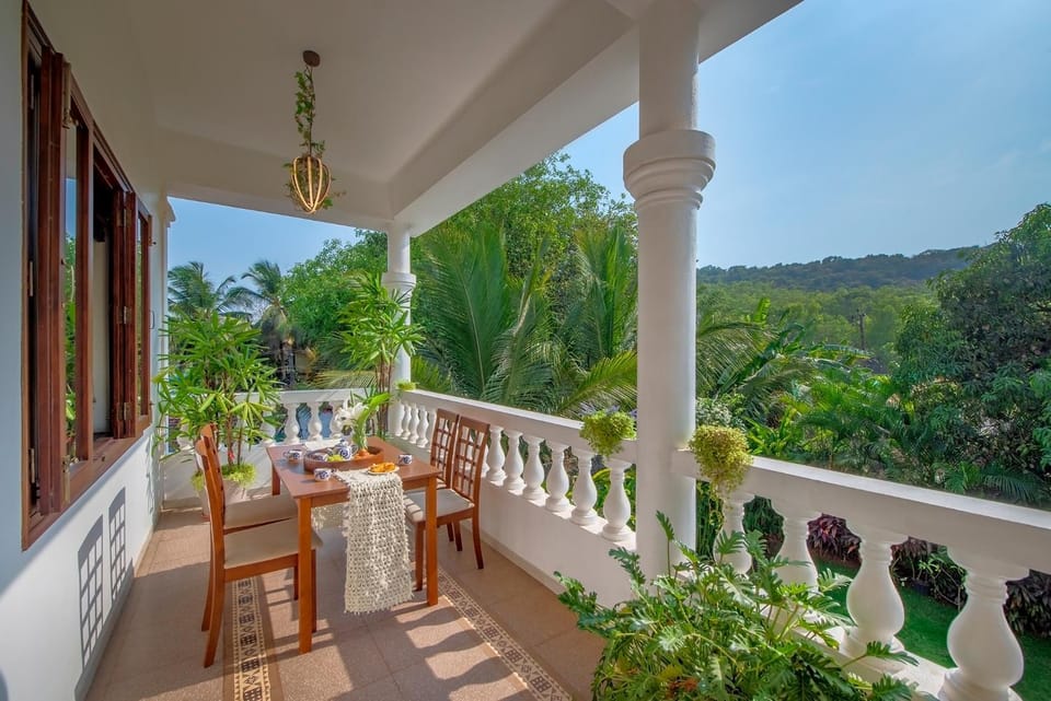 Day, Natural landscape, View (from property/room), Balcony/Terrace, Mountain view