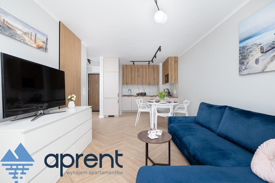 TV and multimedia, Kitchen or kitchenette, Living room, Dining area