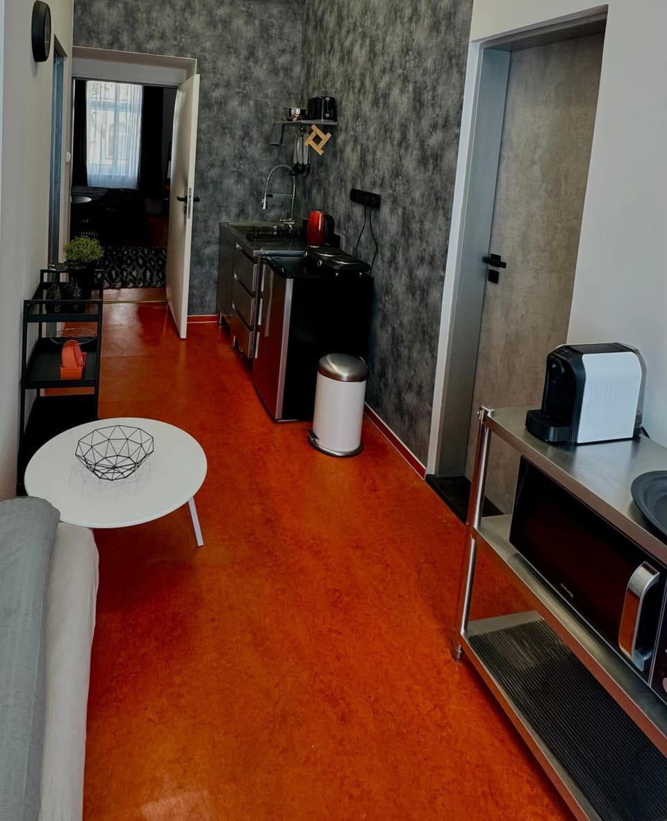 Kitchen or kitchenette, Living room, Seating area