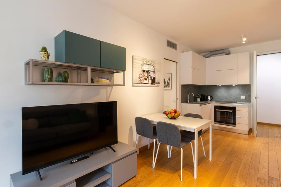 TV and multimedia, Kitchen or kitchenette, Dining area