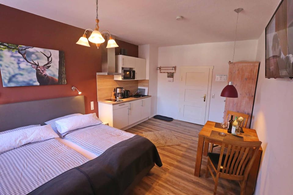 Bed, Kitchen or kitchenette