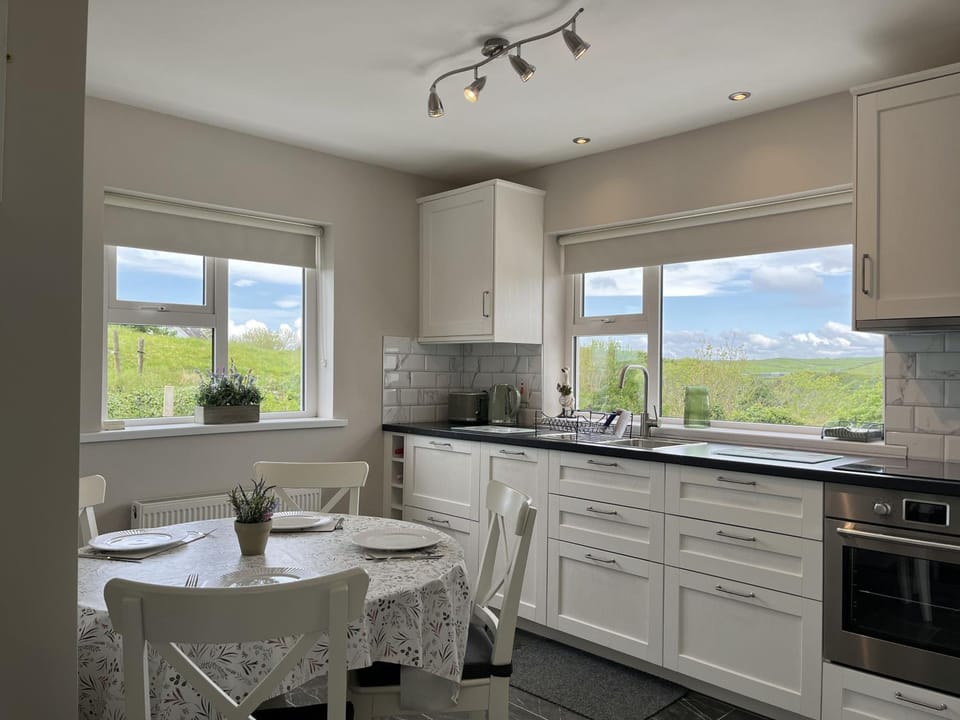 Property building, Kitchen or kitchenette, Mountain view