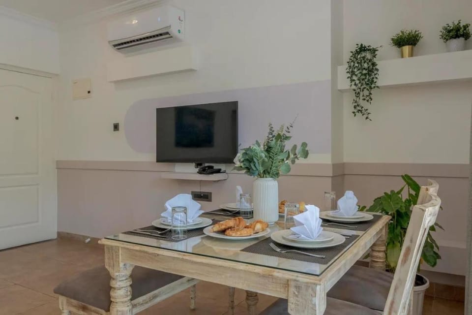 Staymaster Serafina - 2BR All amenities Pool Apartment in Calangute