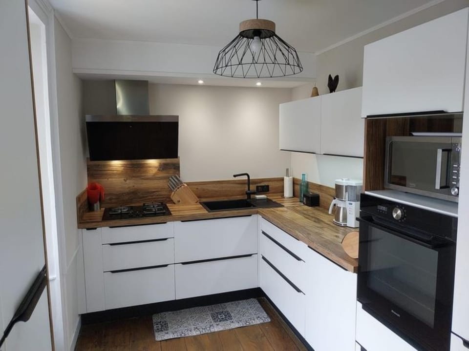 Kitchen or kitchenette, dishwasher, oven, stove, kitchen