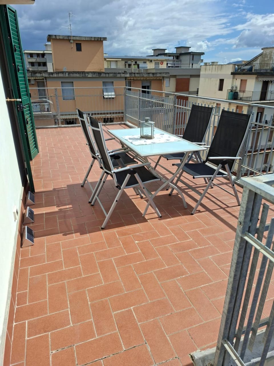 Balcony/Terrace, Dining area