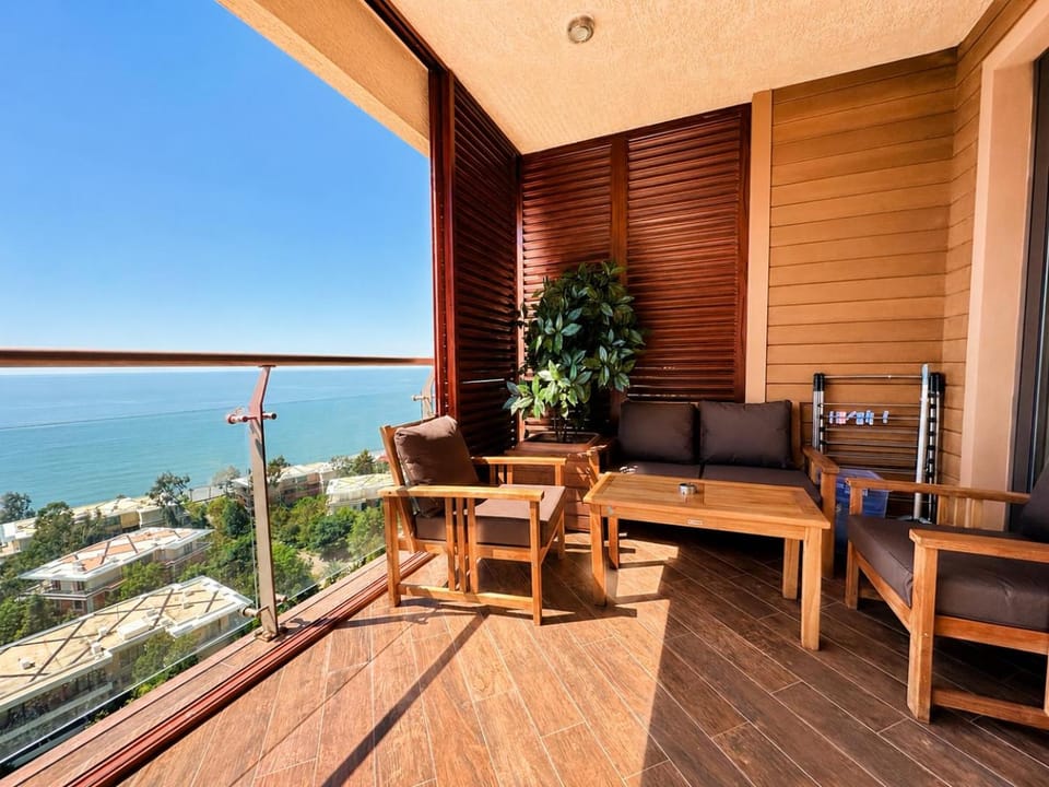 Day, Natural landscape, View (from property/room), Balcony/Terrace, Dining area, Sea view, dryer