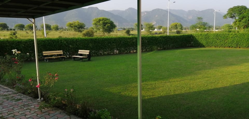 Spring, Day, Natural landscape, Garden, Garden view, Mountain view