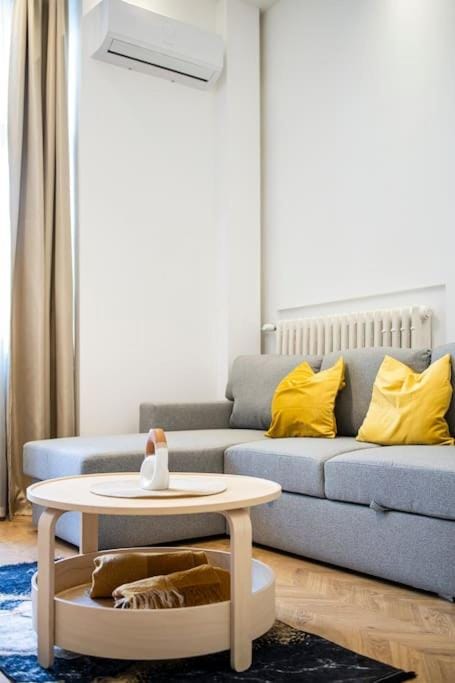 Venus Apartments - Akacfa III Apartment in Budapest