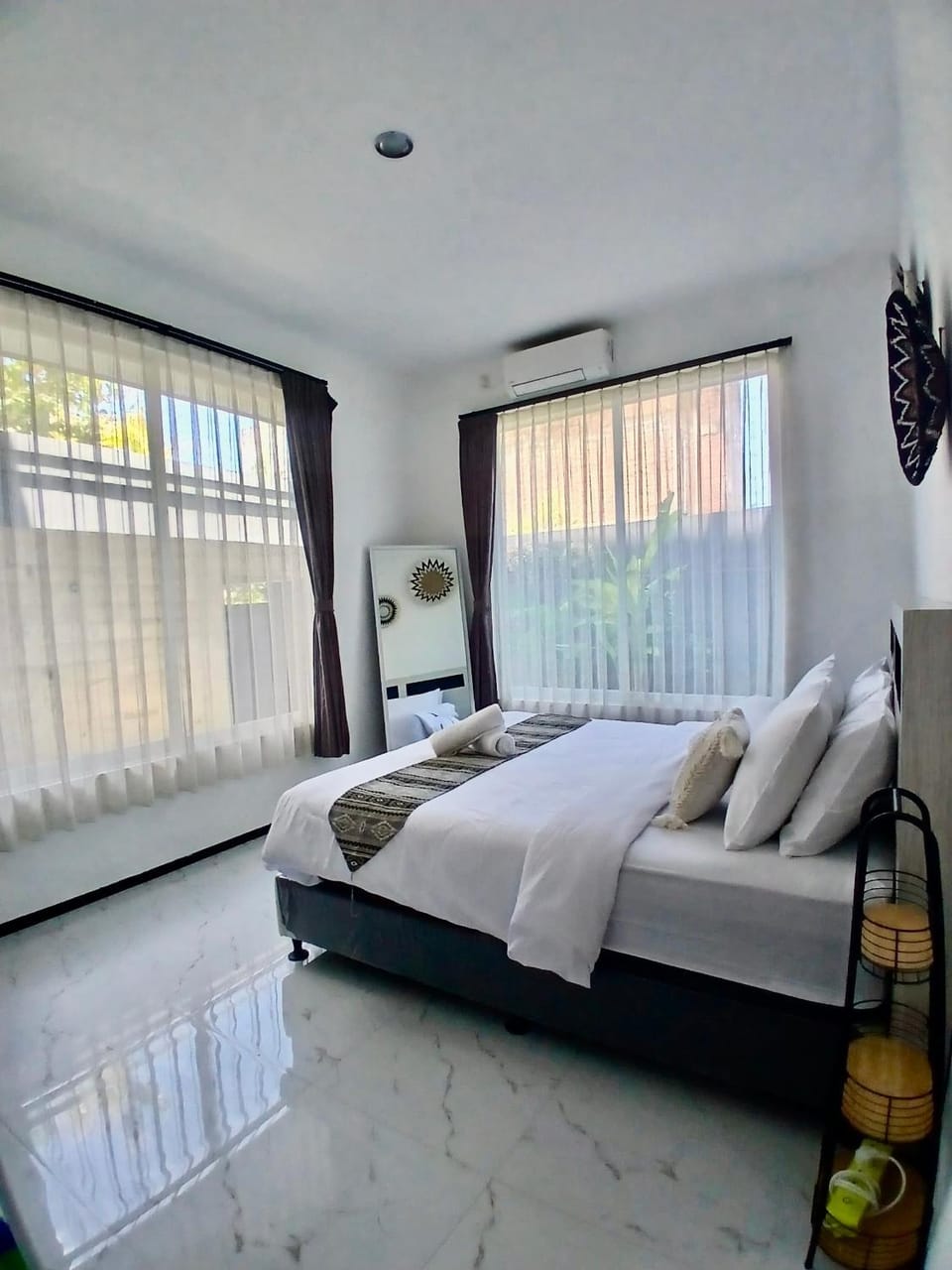 Bed, Photo of the whole room, Bedroom, air conditioner