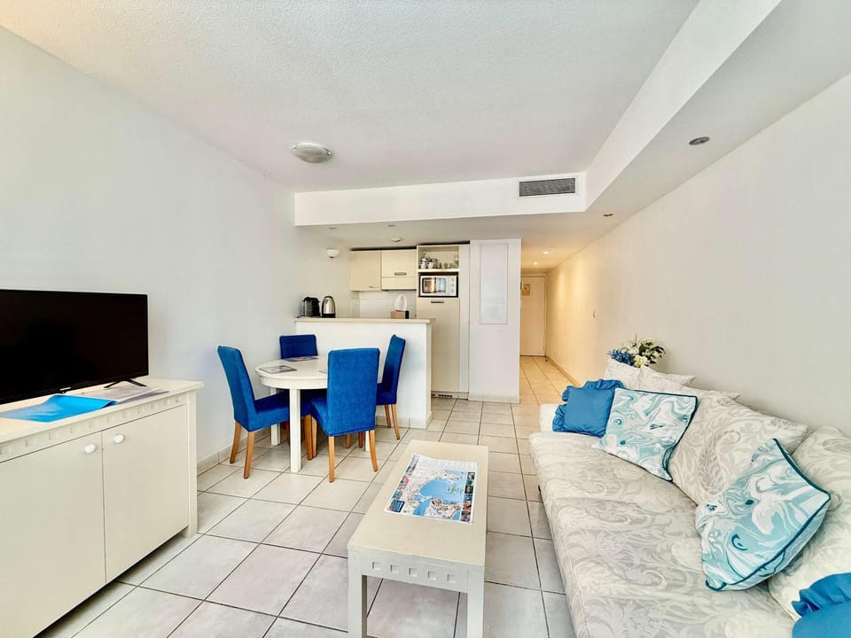 A079 Appartement confortable sur Carnot -1 chambre Apartment in Cannes