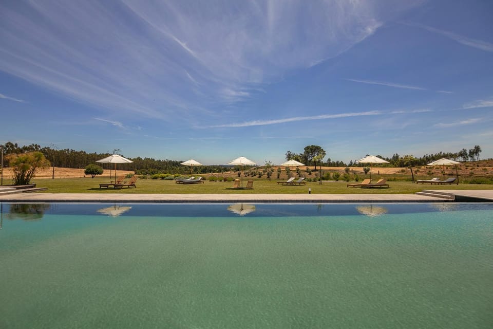 Day, Natural landscape, Pool view, Swimming pool