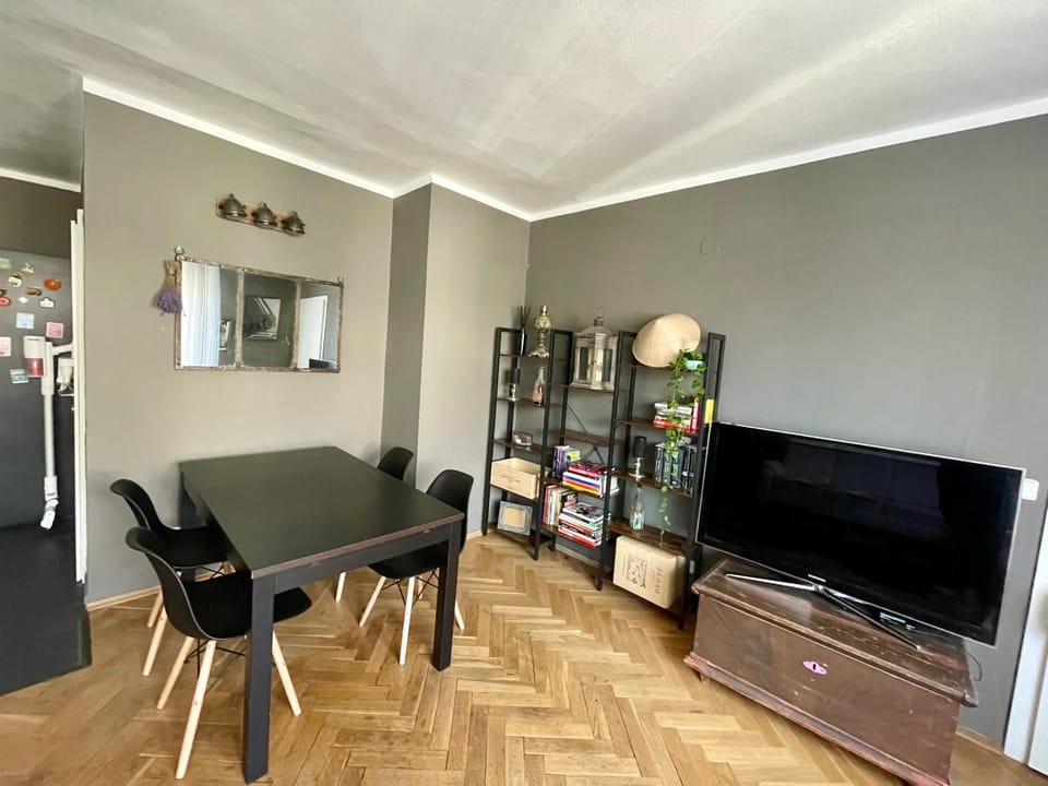 TV and multimedia, Dining area