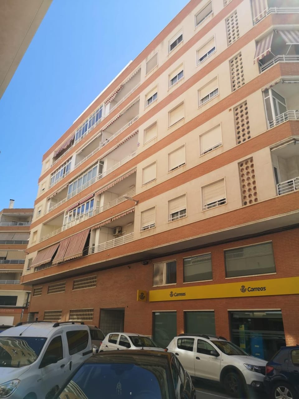 Property building, Location