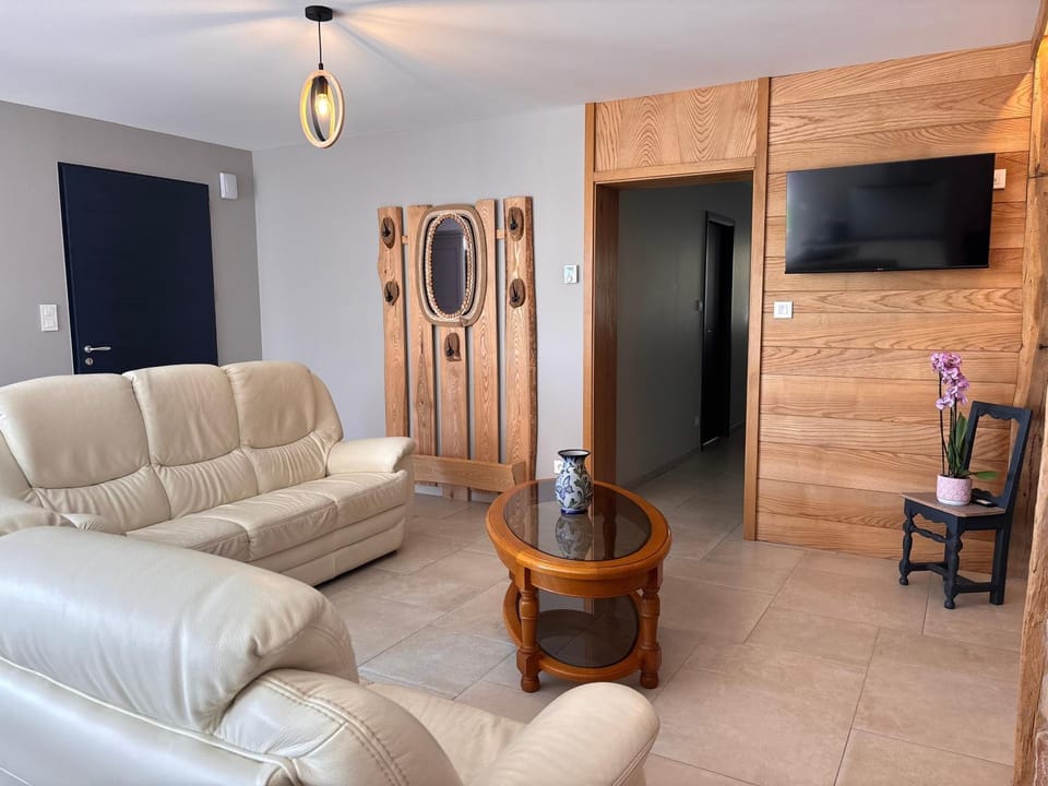 Lounge or bar