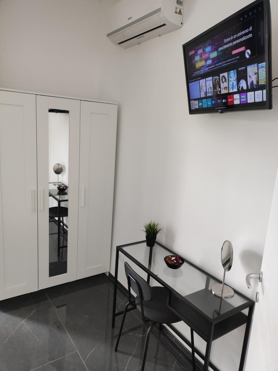 TV and multimedia, air conditioner