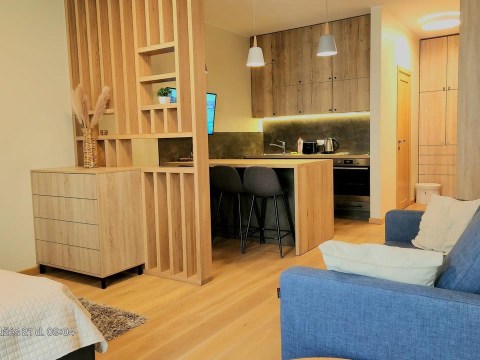 Kitchen or kitchenette, Living room, Seating area, Dining area, pet friendly