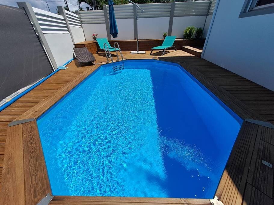 Pool view, Swimming pool