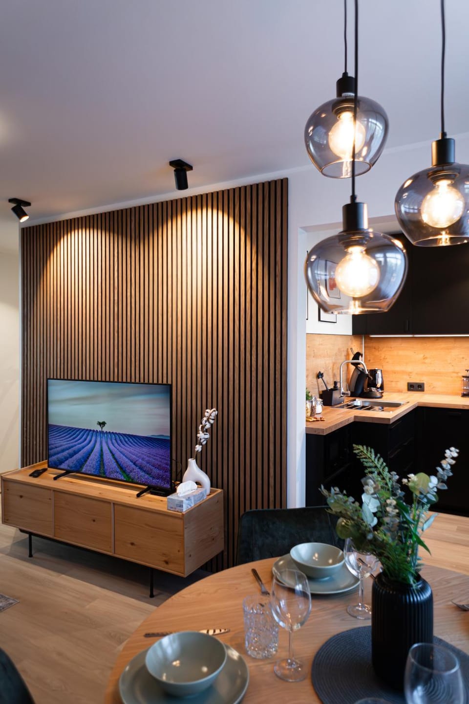 Living room, Dining area