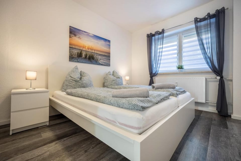 Living room, Bedroom