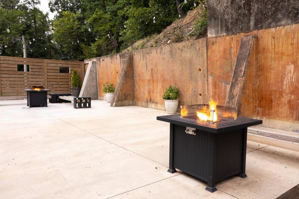 Patio, Seating area