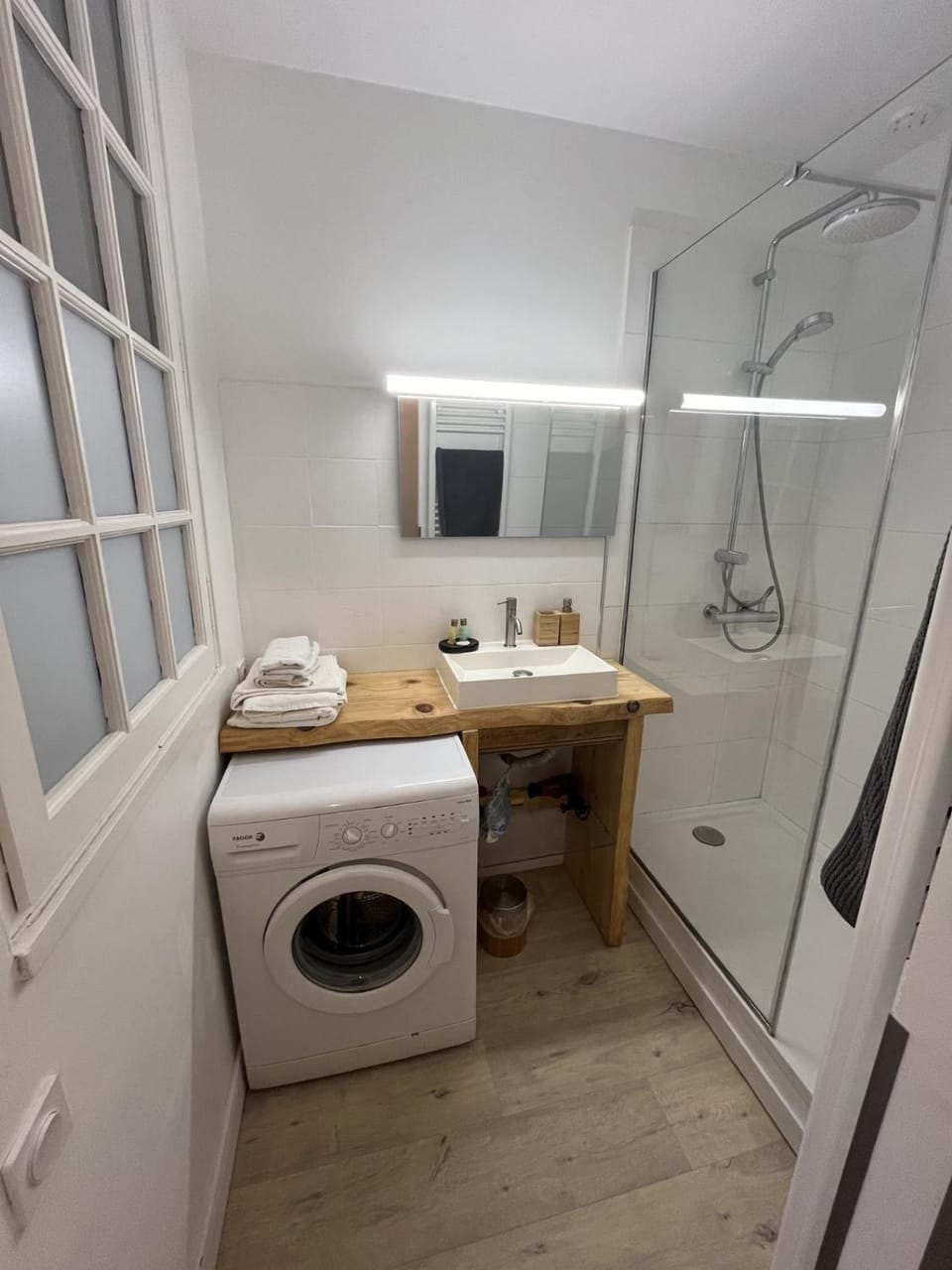 Charmant Duplex Intra-Muros Apartment in Avignon