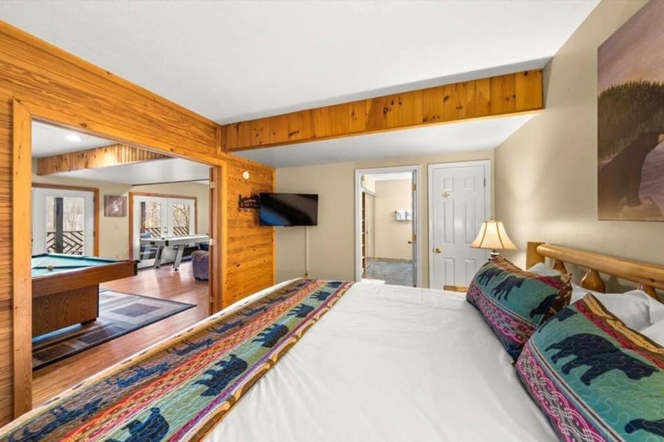 "Smoky Banjo Cabin" Epic Views & Total Privacy Cabin in Gatlinburg