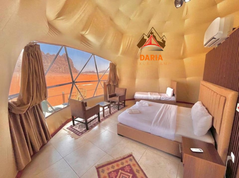 Bed, Living room, Photo of the whole room, Seating area, Bedroom, towels