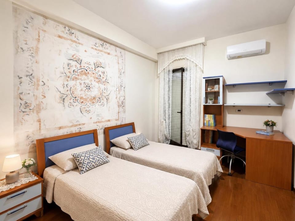 Bed, Photo of the whole room, Bedroom, furniture, air conditioner