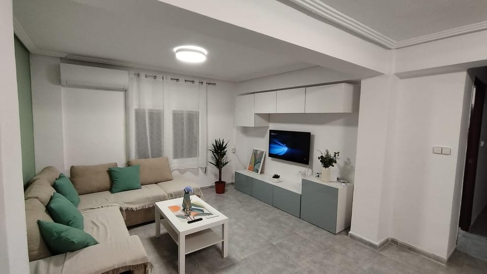 TV and multimedia, Living room, air conditioner