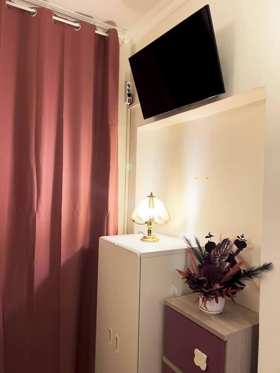 TV and multimedia, wardrobe