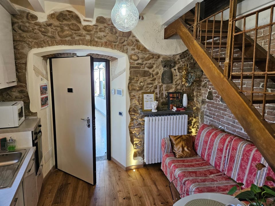 Charme Apartment St Tome Apartment in Lombardy