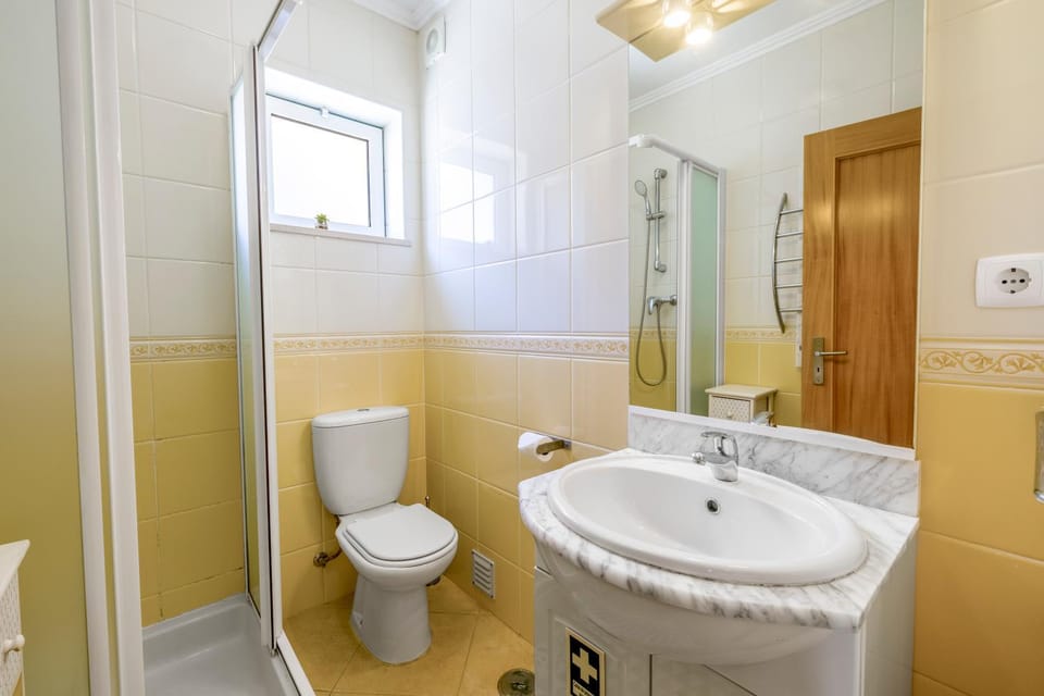 Central, bem equipado e confortável a passos da Praia da Luz Apartment in Luz