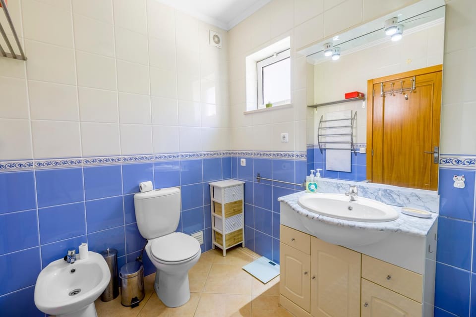 Central, bem equipado e confortável a passos da Praia da Luz Apartment in Luz