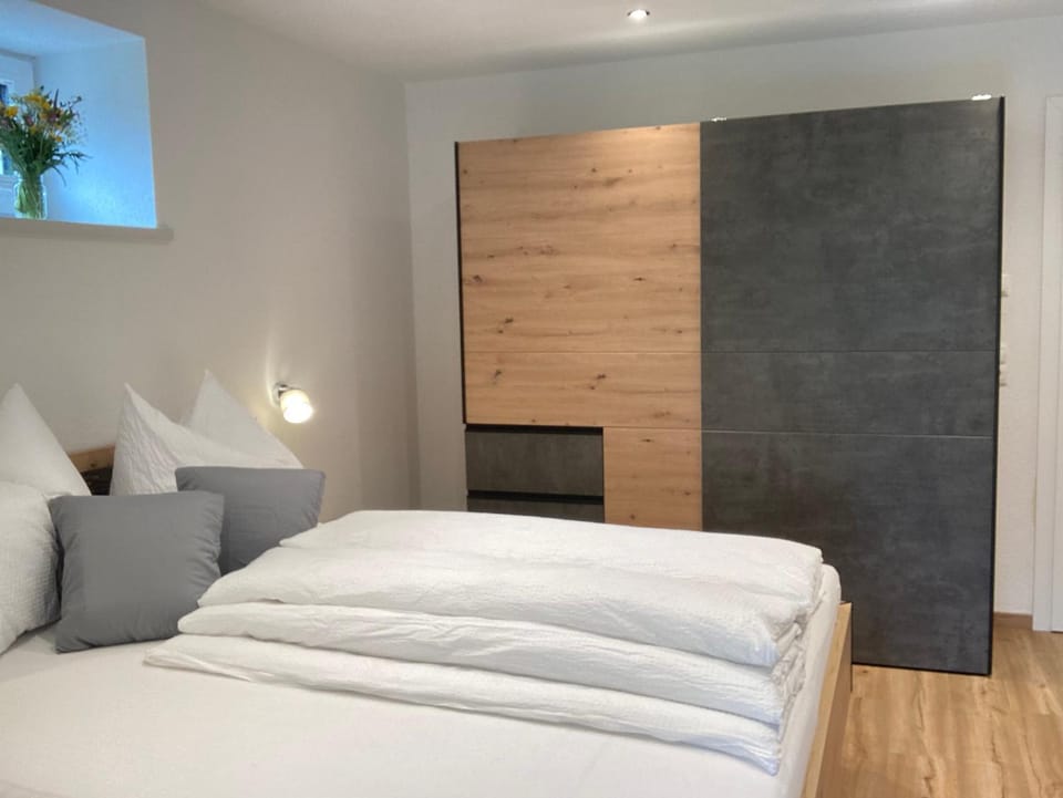 Bed, Bedroom, wardrobe