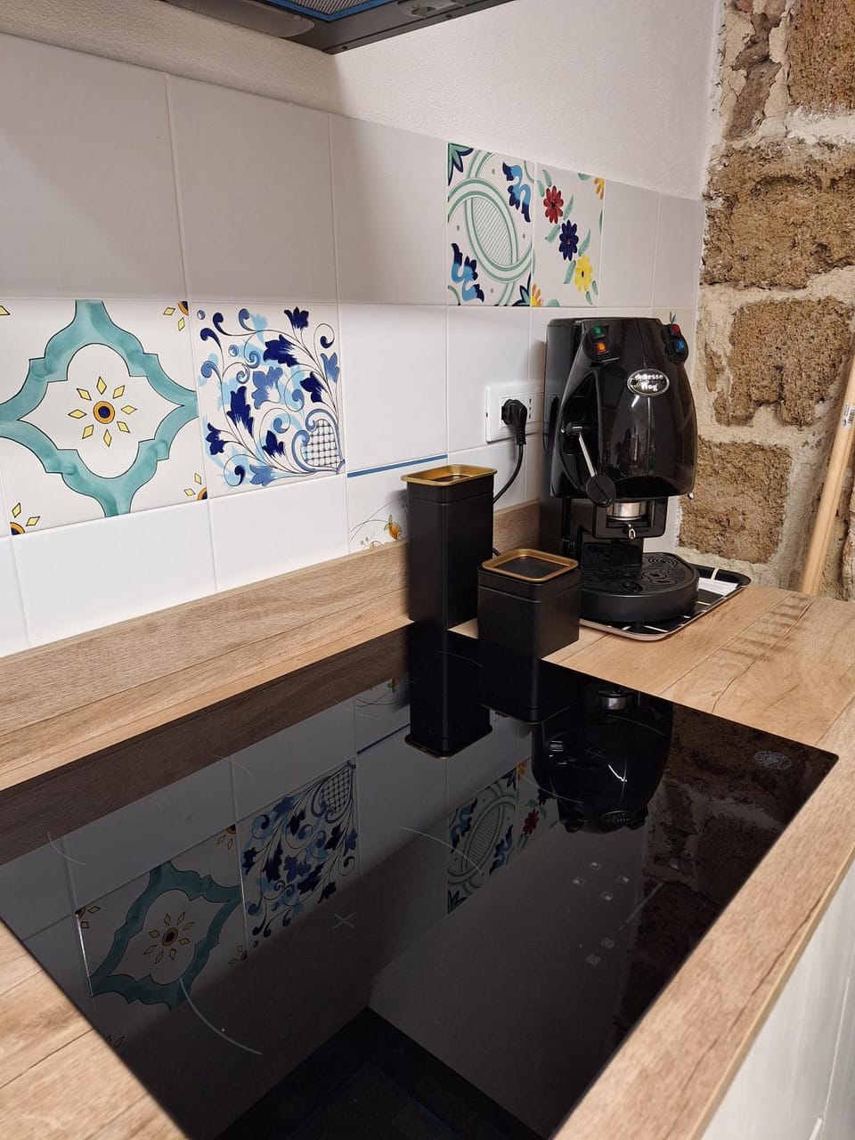 Coffee/tea facilities, Kitchen or kitchenette