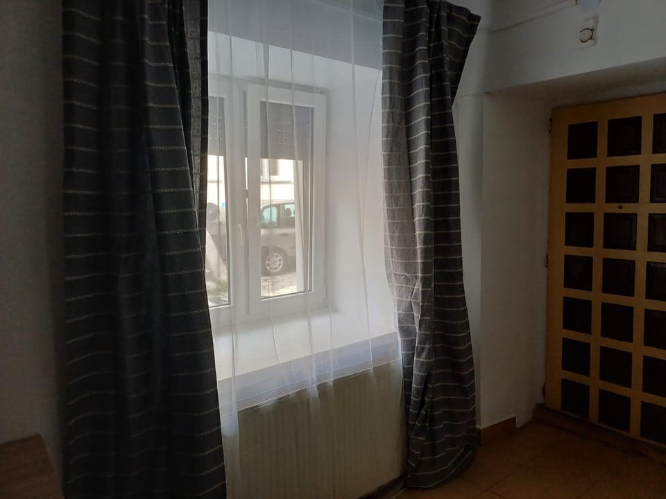 Ekonomiczne mieszkanie dla pracowników - Centrum, Faktury VAT Apartment in Poland