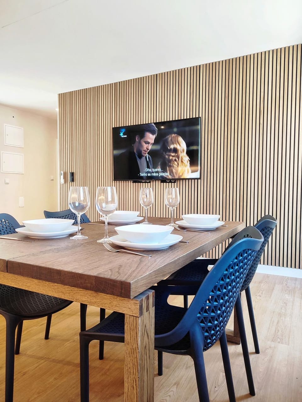 Communal lounge/ TV room, Living room, Meals