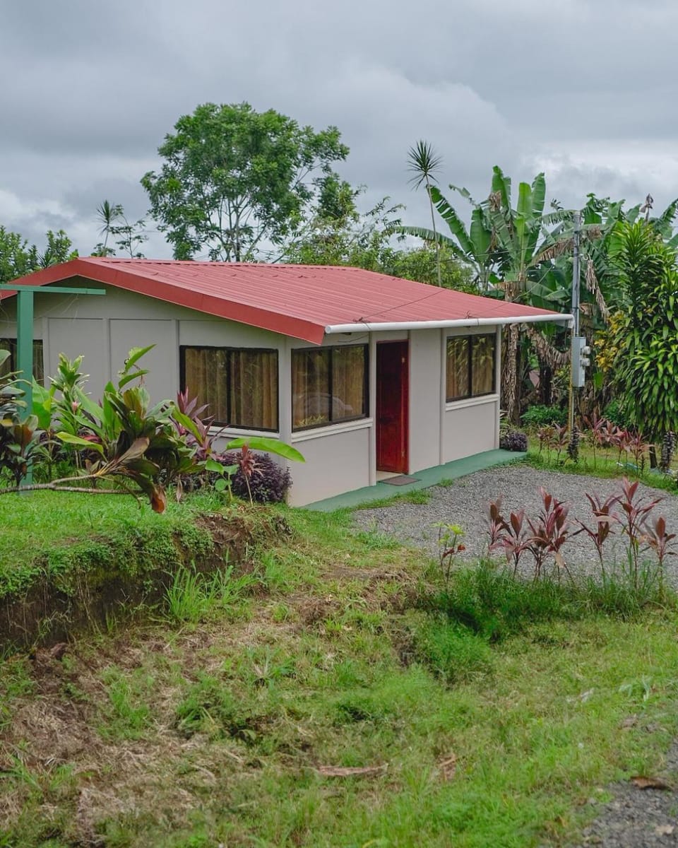 Casa Paraíso - La Fortuna Country House in Alajuela Province