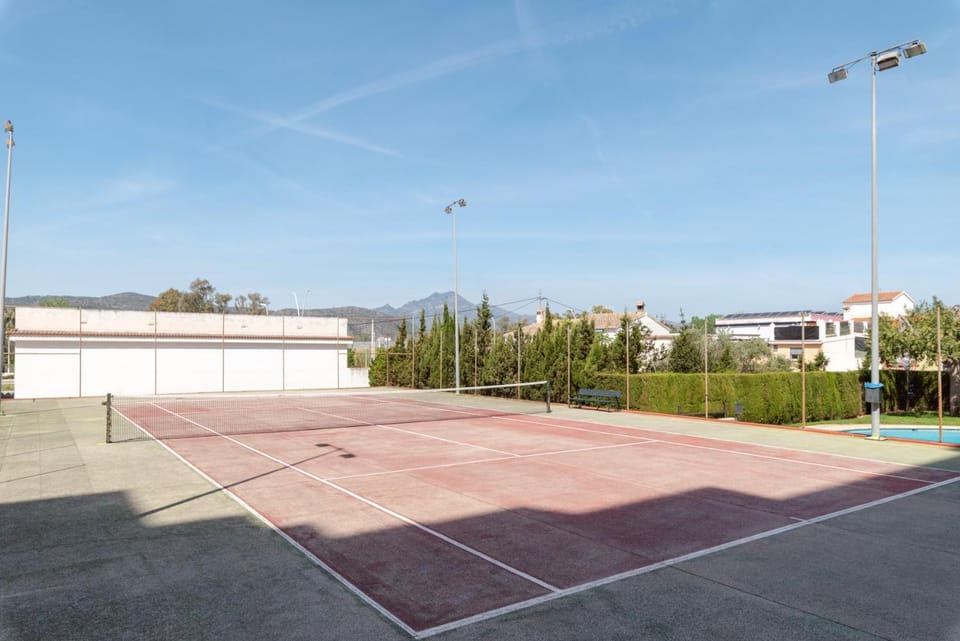 Tennis court