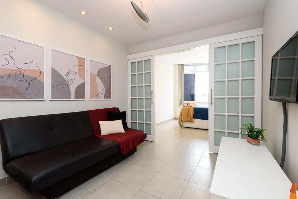 1BDR in copacabana near the beach | DF 125/1212 Apartment in Rio de Janeiro