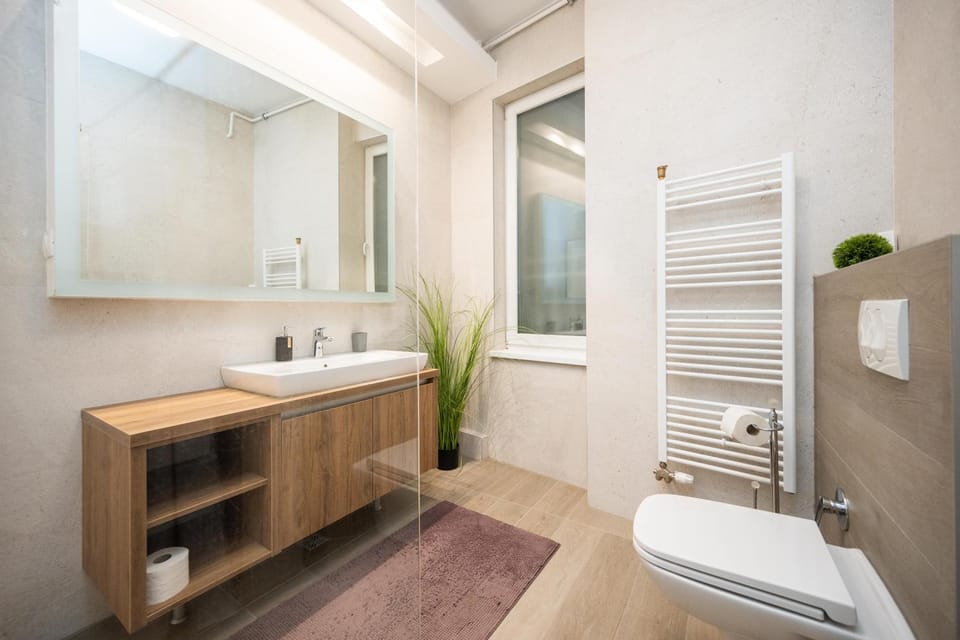 Toilet, Bathroom
