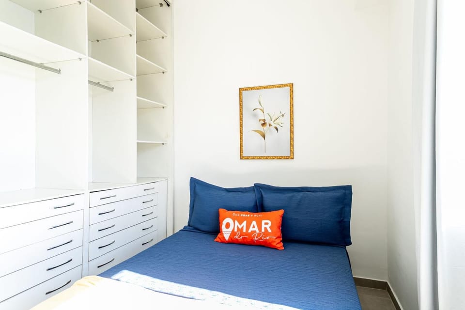 2BDRs 240m from Copacabana Beach | RP 186/1002 Apartment in Rio de Janeiro