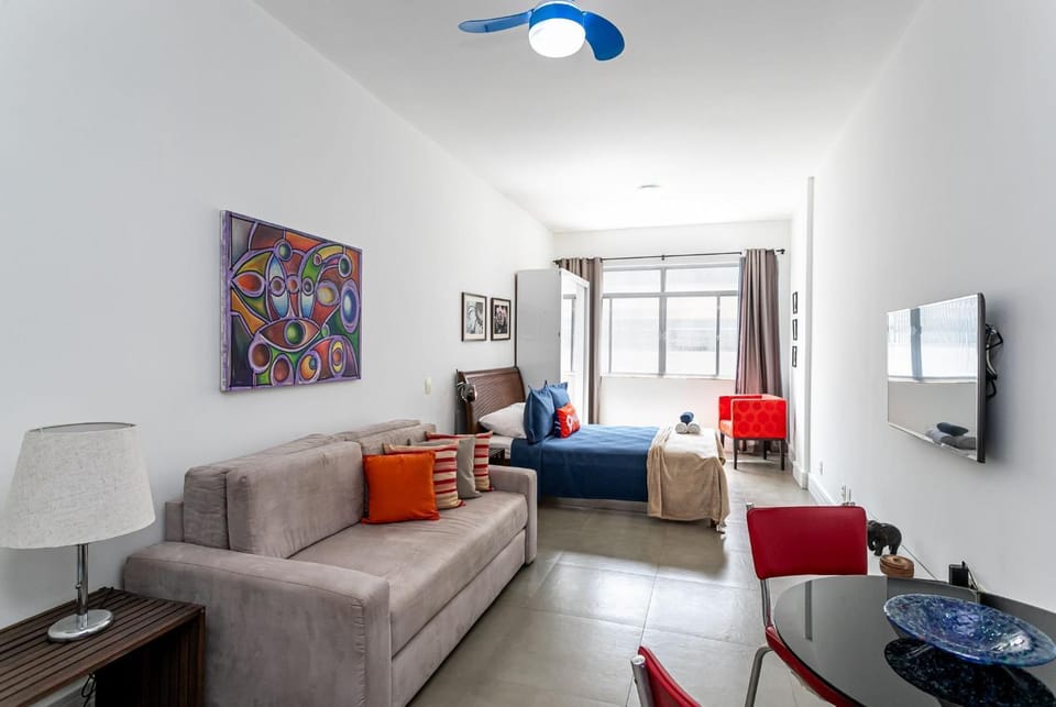 Studio 120m from Copacabana Beach | PJ 160/1103 Apartment in Rio de Janeiro