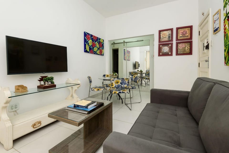 2-Bedroom 5 minutes from Leblon Beach | JL134/204 Apartment in Rio de Janeiro